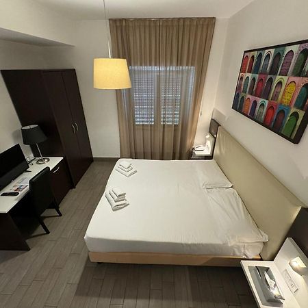 Lh Hotel Excel Roma Montemario Luaran gambar