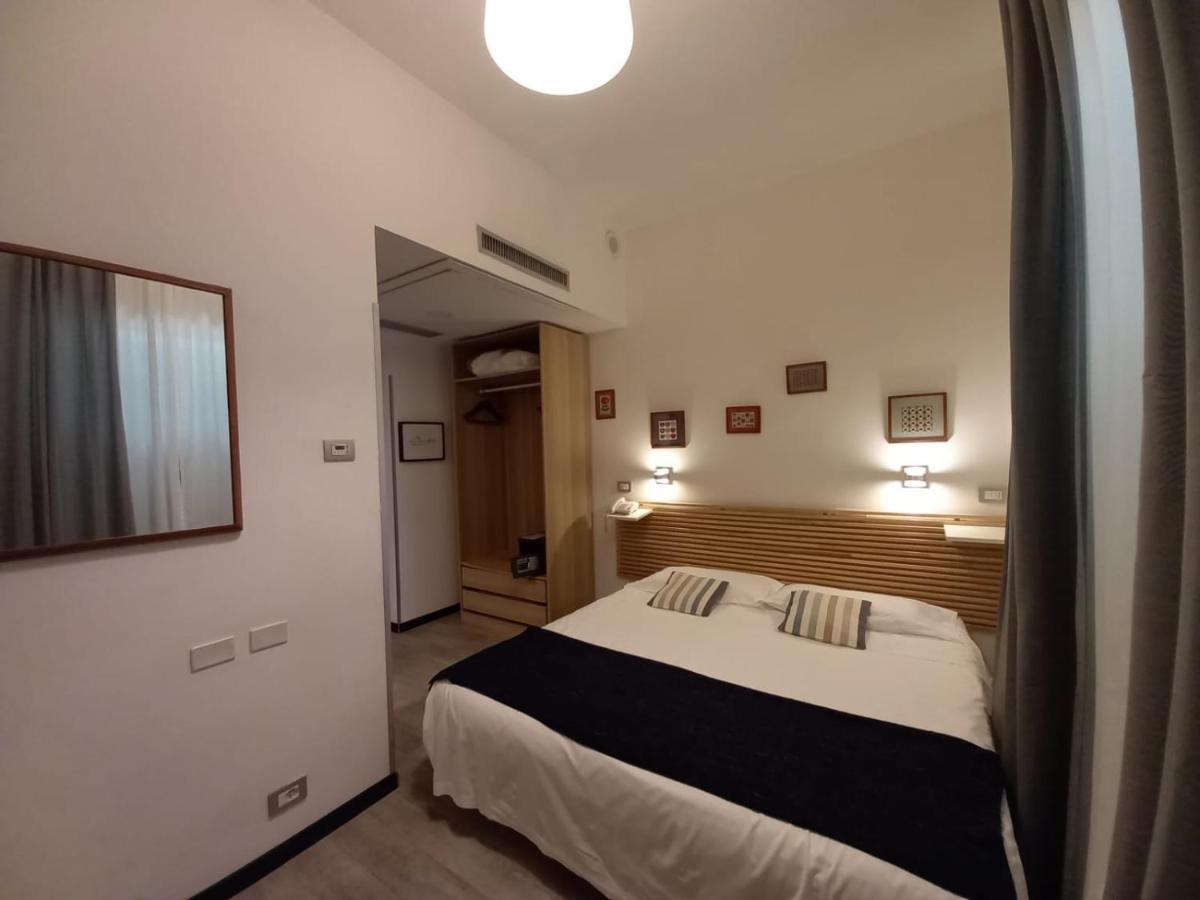 Lh Hotel Excel Roma Montemario Luaran gambar