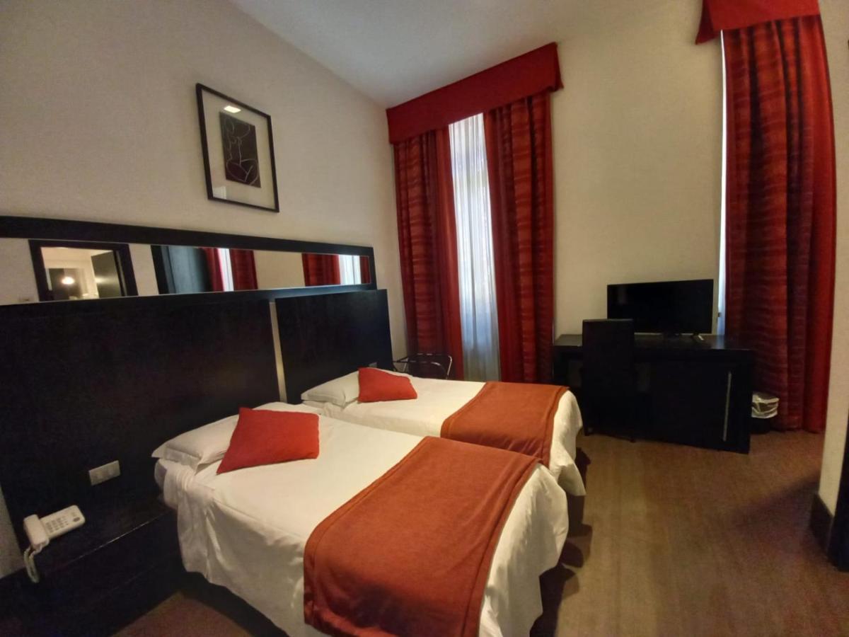 Lh Hotel Excel Roma Montemario Luaran gambar