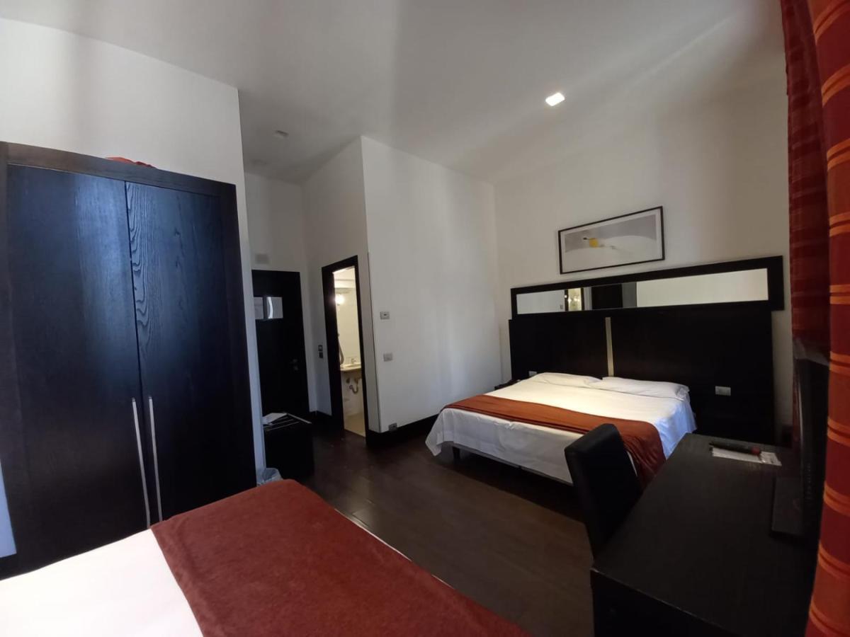 Lh Hotel Excel Roma Montemario Luaran gambar