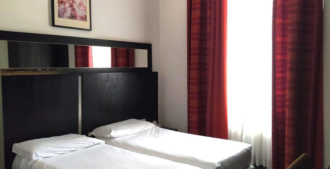 Lh Hotel Excel Roma Montemario Luaran gambar