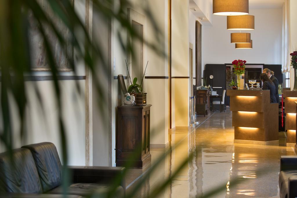 Lh Hotel Excel Roma Montemario Luaran gambar